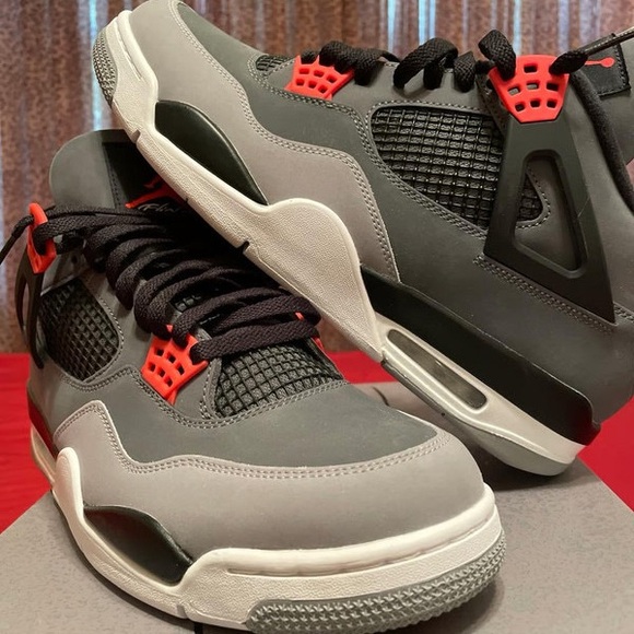 Jordan Other - Air Jordan 4 retro